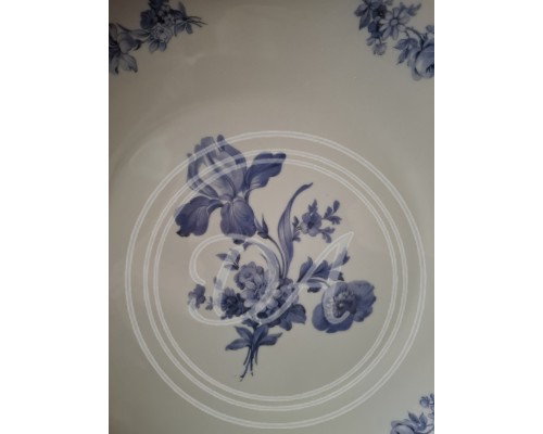 Dish "Blue Iris" Bavaria