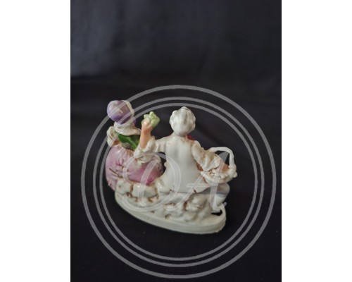 Deutsche Porzellanfigur „Weinlese“ aus der Mitte des 20. Jahrhunderts, im Stil des Rokoko des 18. Jahrhunderts gefertigt