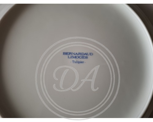 Porcelain Dish from the renowned French brand Bernardaud, Limoges collection, in Tulipier design - Tulip Tree