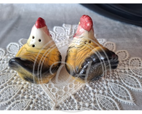 Vintage 1950s Ceramic Rooster and Hen Salt and Pepper Shakers Set