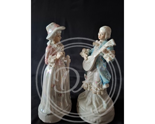 Antique Porcelain Figurines "Lady and Gentleman" with Dresden Lace