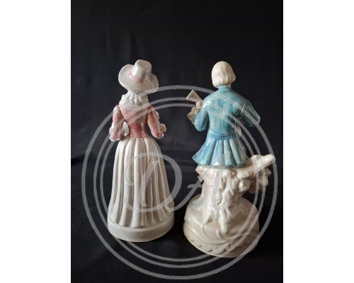 Antique Porcelain Figurines "Lady and Gentleman" with Dresden Lace