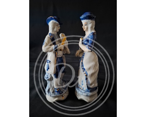 Sammler-Porzellanfiguren "Dame und Kavalier" im Stil des 18. Jahrhunderts