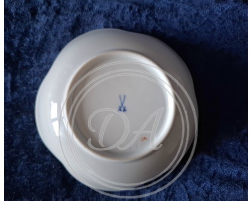 Meissen – Yellow Crocus Cake Plate or Bonbonniere