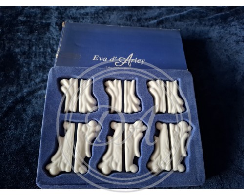 Porcelain knife block set by Eva d'Arley