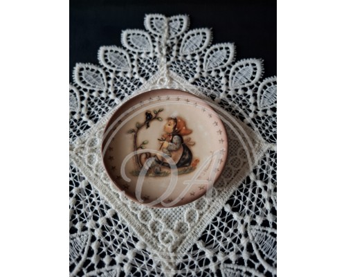 Vintage 1978 Goebel Hummel "Happy Pastime" Decorative Plate