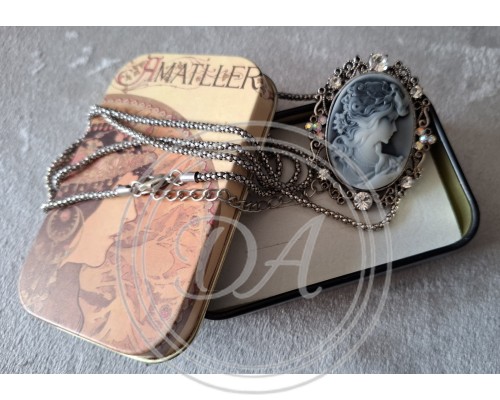 Cameo pendant and chain Germany 
