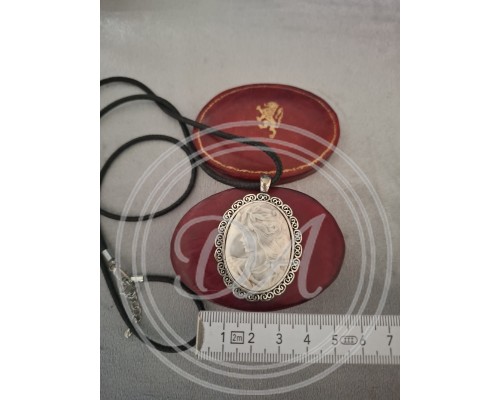 Cameo pendant, Germany 1930s-1950s