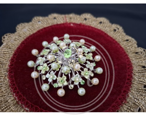 Vintage 1950s Starburst Brooch with Pastel Green Rhinestones and Faux Pearls