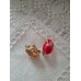 Vintage-Schmuckset mit roten Emaille-Tulpen, bestehend aus Halskette, Ohrsteckern und Brosche