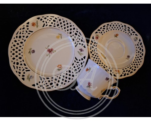 Tea and coffee set for 6 persons. Burg Lindau.