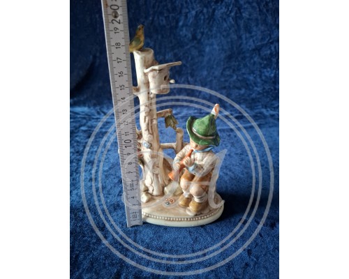 Grafenthal Carl Schneider German Porcelain Figurine
