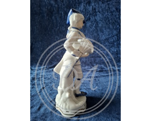 Vintage porcelain figurine "Cavalier" Italy