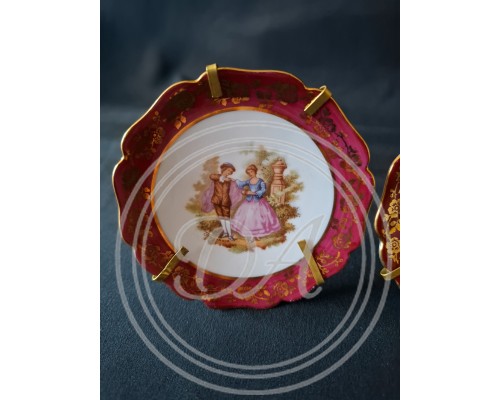 Set of Three Collectible Limoges Porcelain Plates with Rococo 'Gallant Scenes' from France