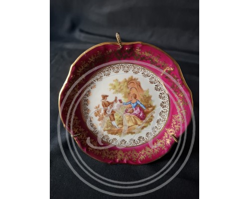 Vintage Sammel-Zierteller aus Limoges-Porzellan, „Liebesgeschichte“ nach Gemälden von Jean-Honoré Fragonard