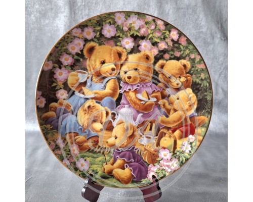 Collectible plate "Bears Tea Party" by Bareuter