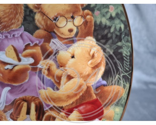 Collectible plate "Bears Tea Party" by Bareuter