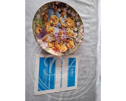 Collectible plate "Bears Tea Party" by Bareuter