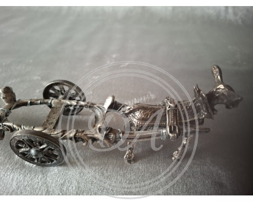 Caviar bowl, Roman chariot with a donkey Italian