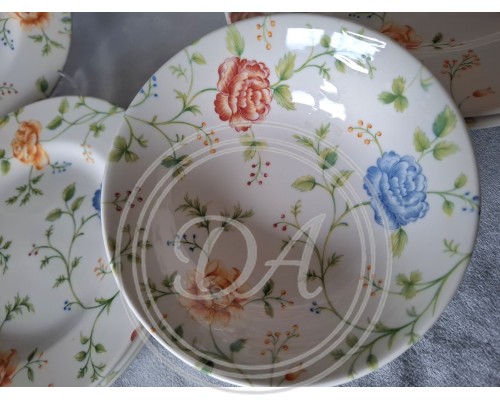 Set of 12 dinner plates "Queens Rose" English