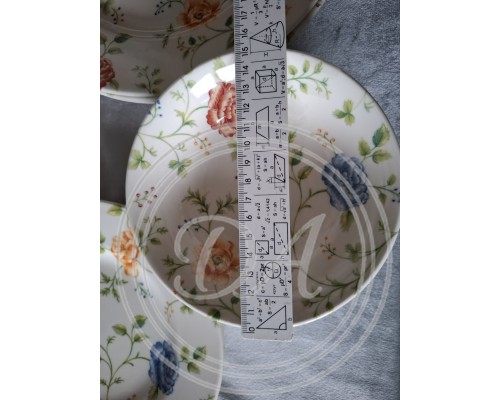 Set of 12 dinner plates "Queens Rose" English