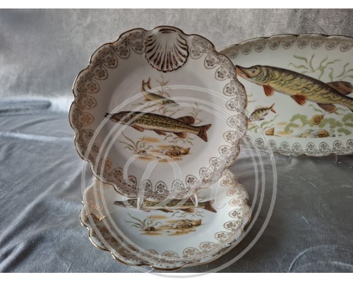 Service  antique Limoges "River fish" (12 persons)