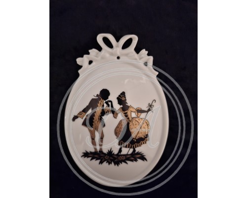 Medallions 2 pieces Tettau