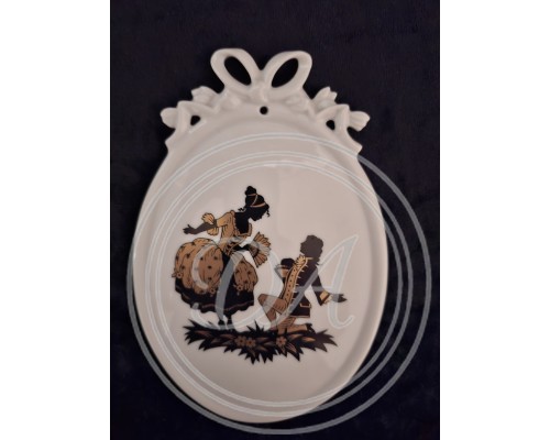 Medallions 2 pieces Tettau