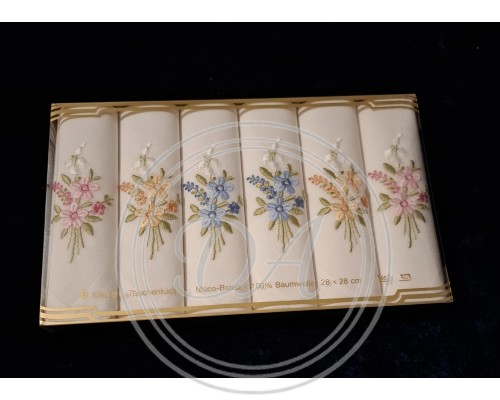 Set of 6 white lace scarves with embroidered shell pattern