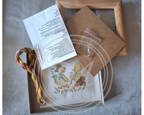 Ducklings - Friends" Embroidery Craft Kit