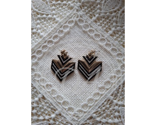 Vintage Women's Inverted Triangle Earrings with Geometric Pattern